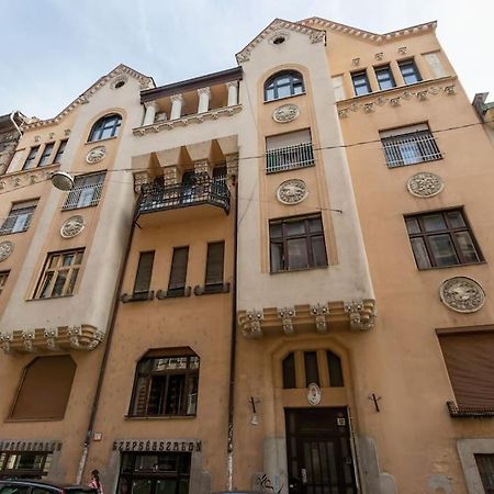 Art Nouveau Apartment ブダペスト エクステリア 写真