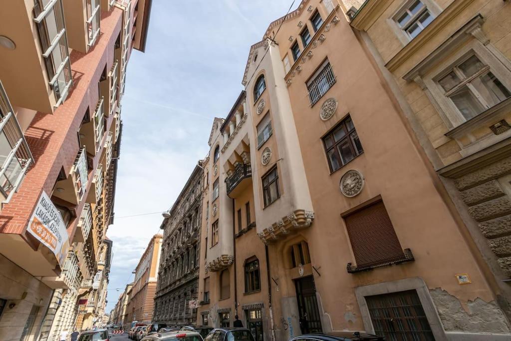 Art Nouveau Apartment ブダペスト エクステリア 写真